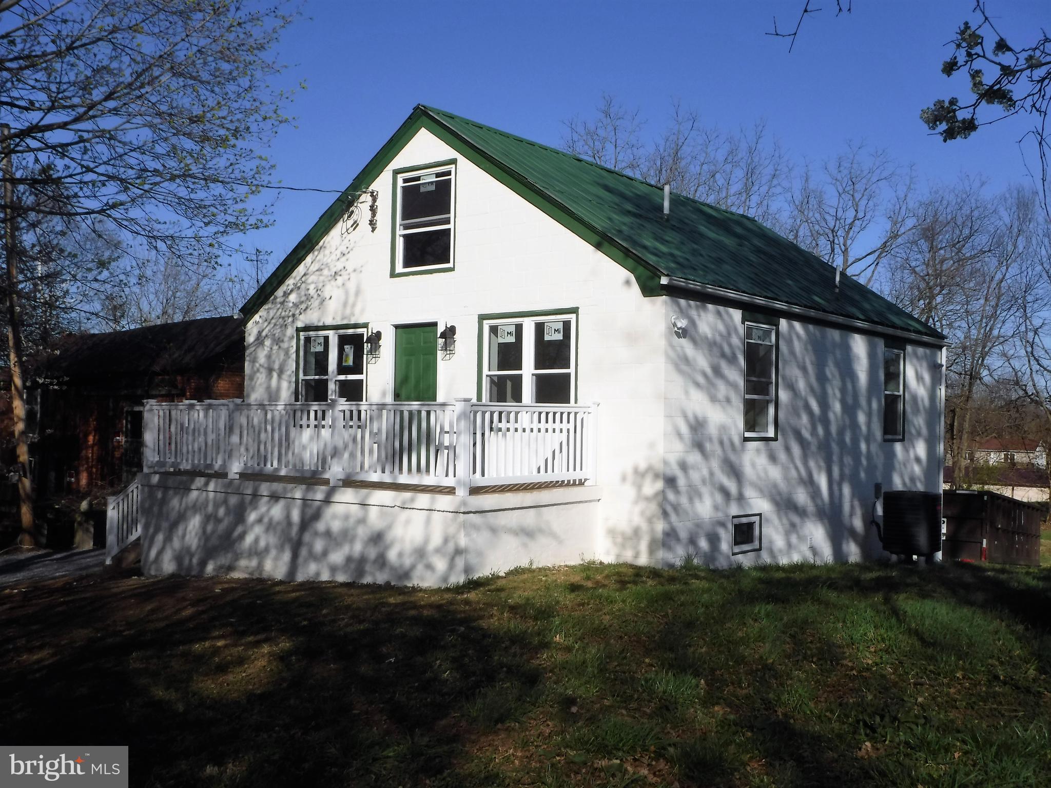 756 Wiltshire Road Kearneysville, WV 25430 - Photo 1 of 14