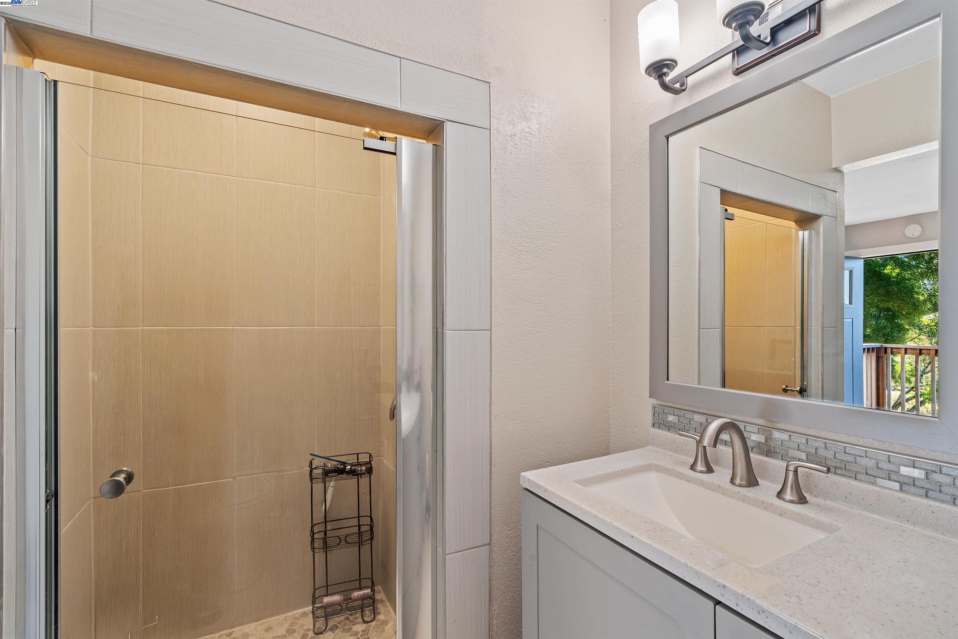 2103 Peachland Avenue Sebastopol, CA 95472 - Photo 13 of 30