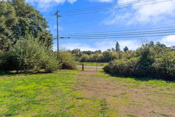 $1,149,000 | 2103 Peachland Avenue, Sebastopol, CA 95472