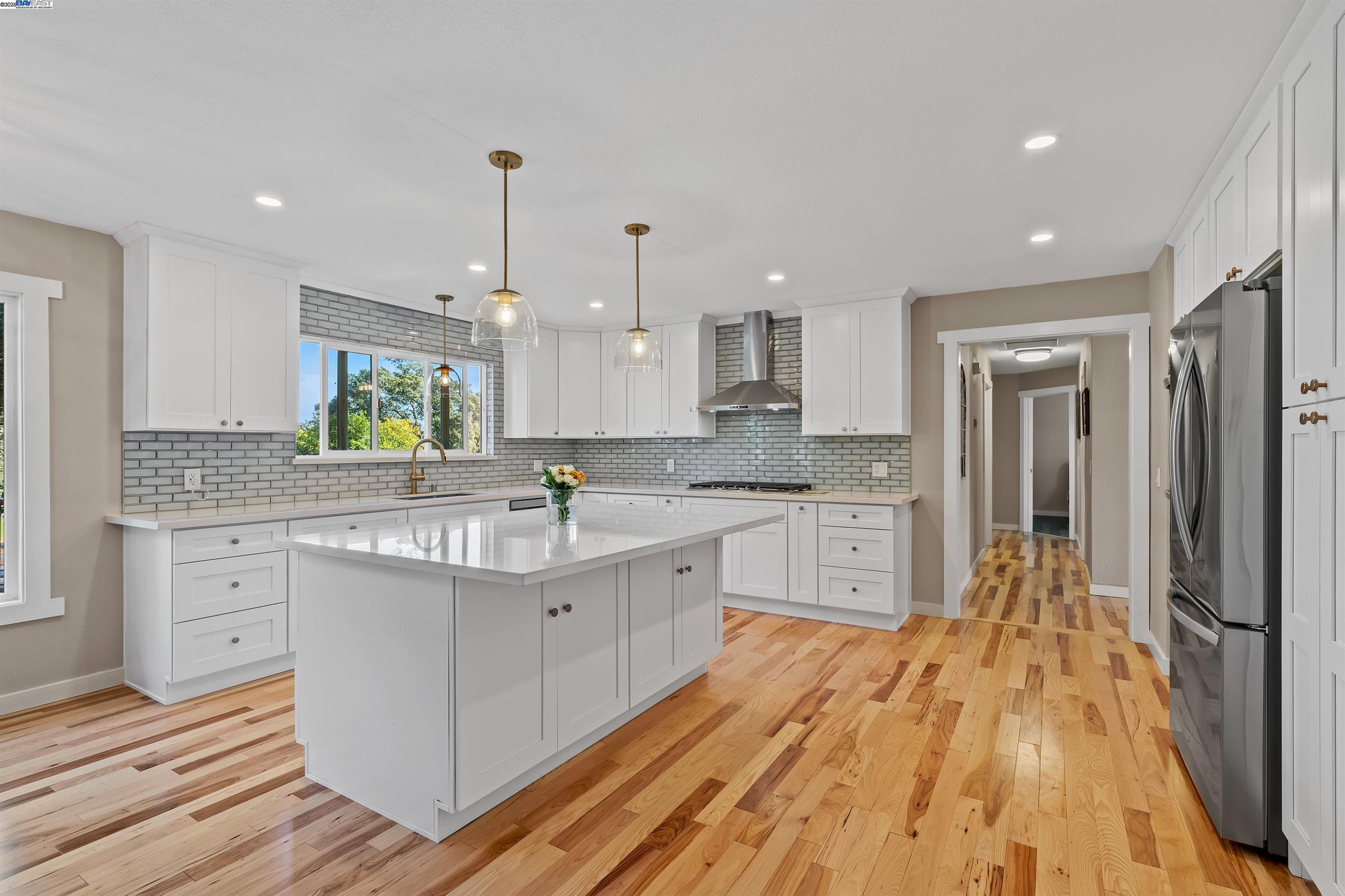 2103 Peachland Avenue Sebastopol, CA 95472 - Photo 7 of 30