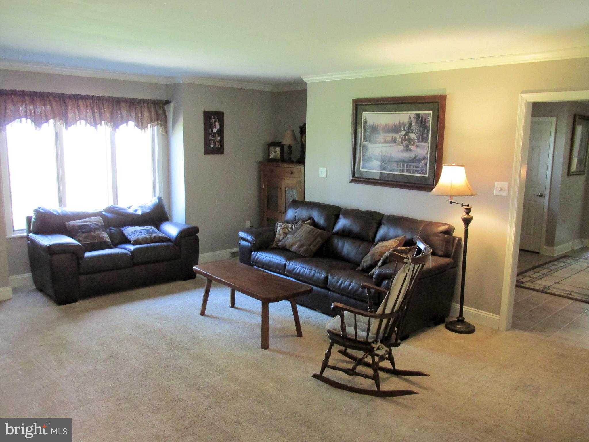 400 Arrowhead Trail Reading, PA 19608 - Photo 12 of 28 Family Room
