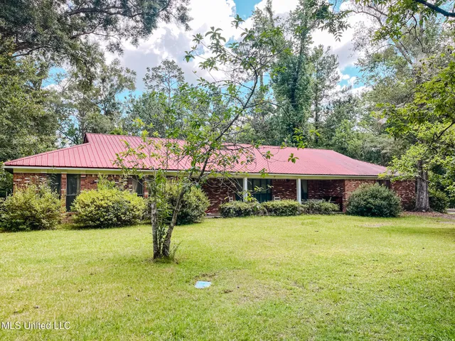 $205,000 | 606 Maples Avenue, Leakesville, MS 39451