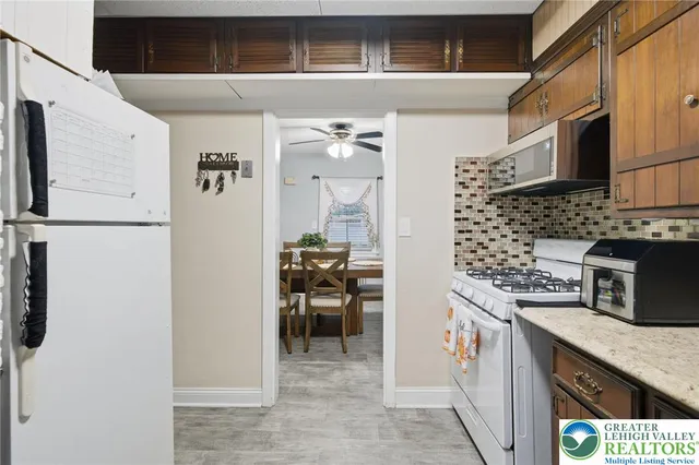 $359,900 | 1950 Oxford Drive, Allentown, PA 18103