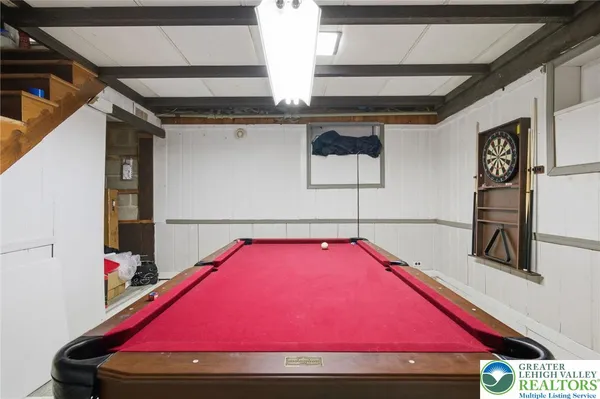 a view of walk in closet