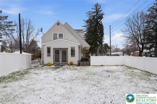 $359,900 | 1950 Oxford Drive, Allentown, PA 18103