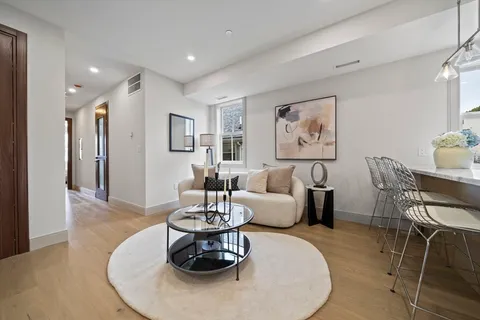 $680,000 | 273 Havre Street, Unit 4, Boston, MA 02128