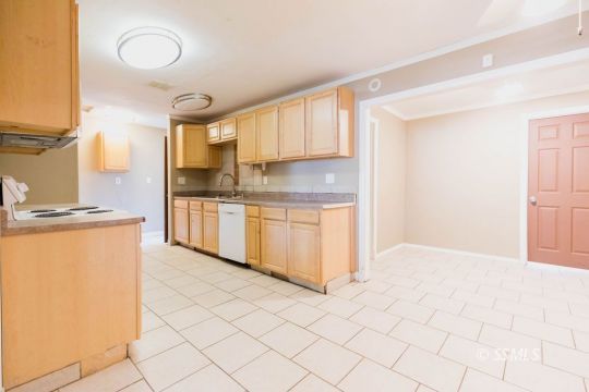 211 Sierra Vista Street Ridgecrest, CA 93555 - Photo 6 of 23 Gallery Image 6