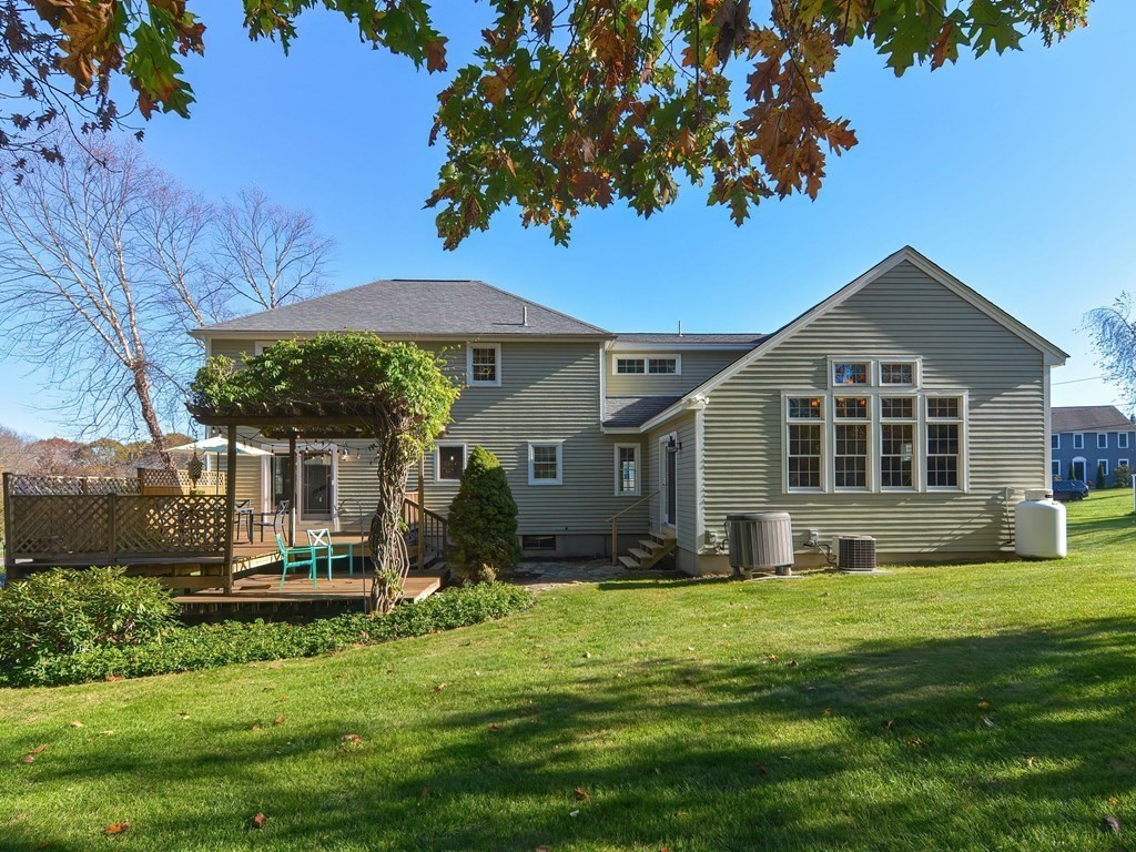 89 McClellan Road Sutton, MA 01590 - Photo 41 of 42 a front view of a house with a yard