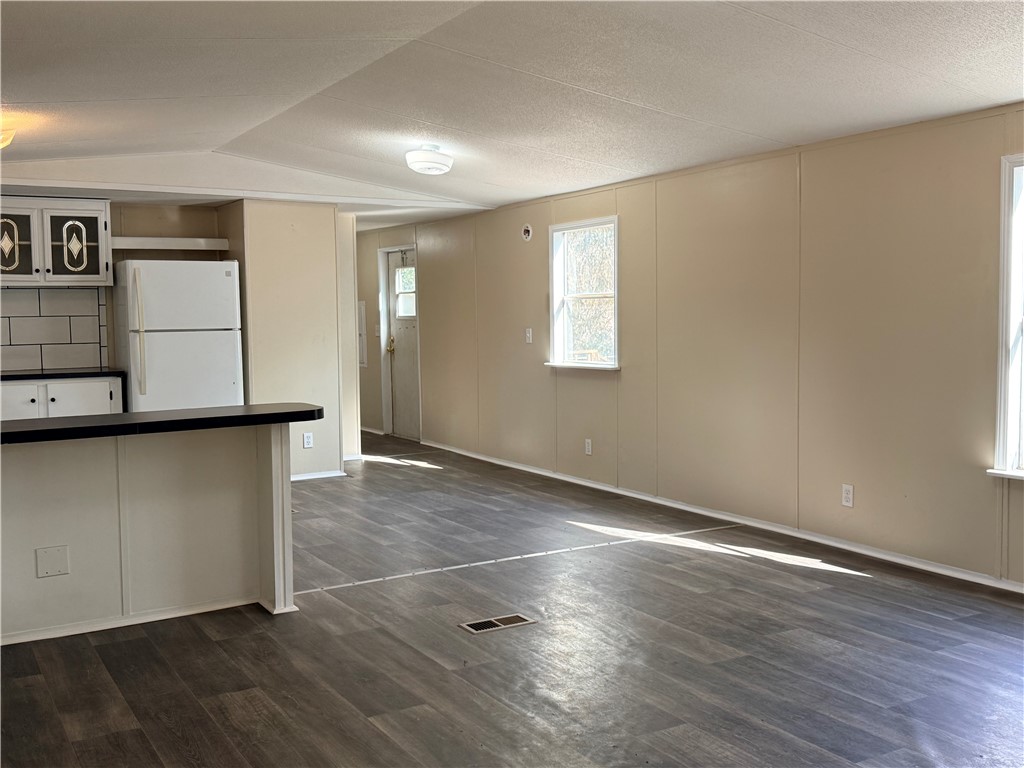 1814 Killingsworth Road Jesup, GA 31545 - Photo 11 of 20