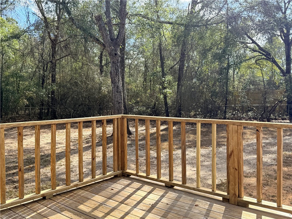 1814 Killingsworth Road Jesup, GA 31545 - Photo 6 of 20