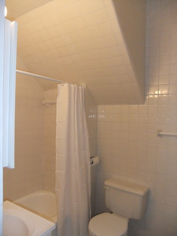 7 Fairfax Road, Unit 1 Milton, MA 02186 - Photo 4 of 9