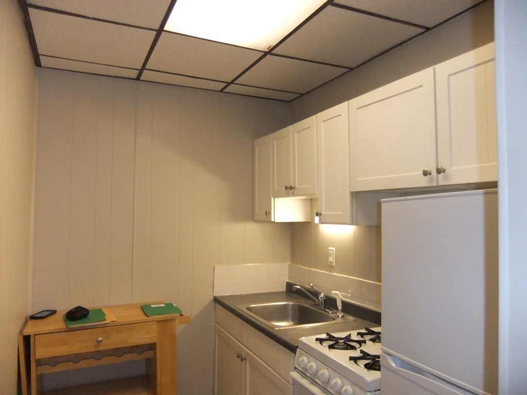 7 Fairfax Road, Unit 1 Milton, MA 02186 - Photo 6 of 9