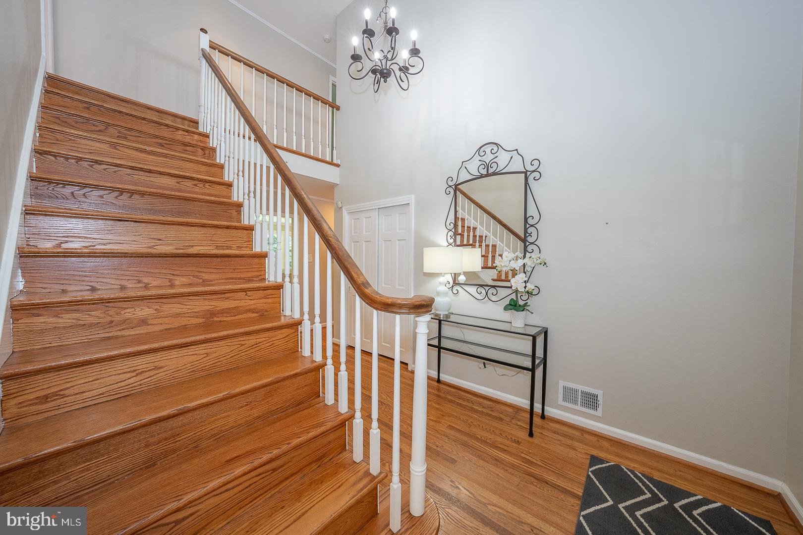 746 Mancill Road Wayne, PA 19087 - Photo 5 of 46 entry way