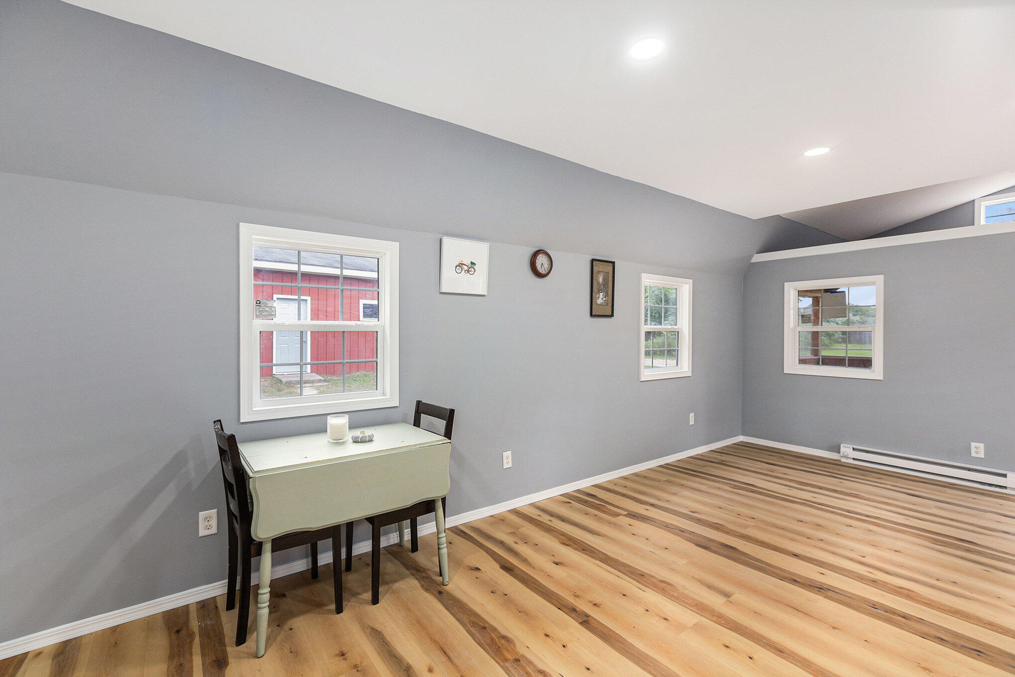125 2nd Street Mesick, MI 49668 - Photo 14 of 22 Living room/ dining area