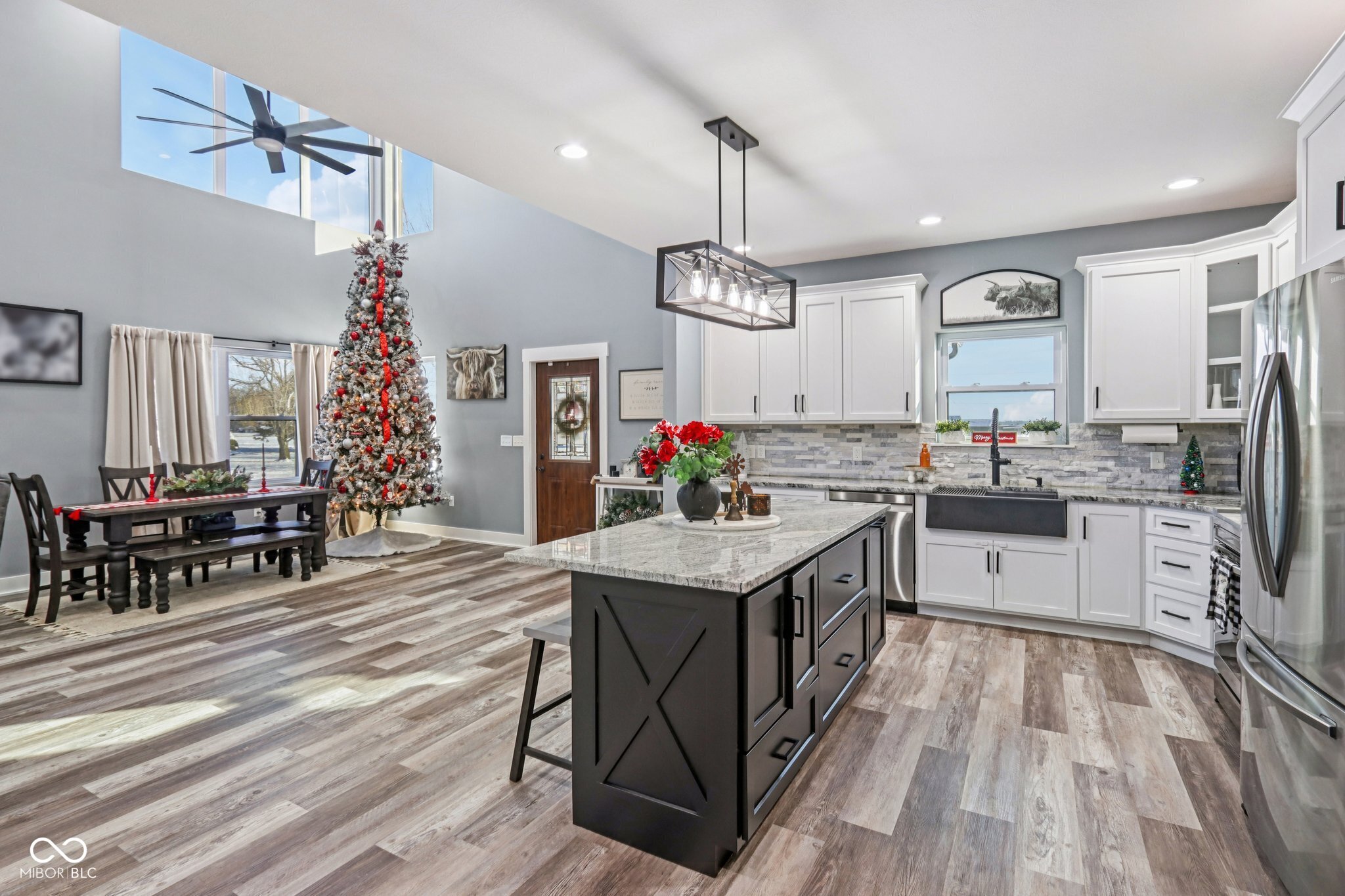 5500 Rocklane Road Greenwood, IN 46143 - Photo 13 of 90