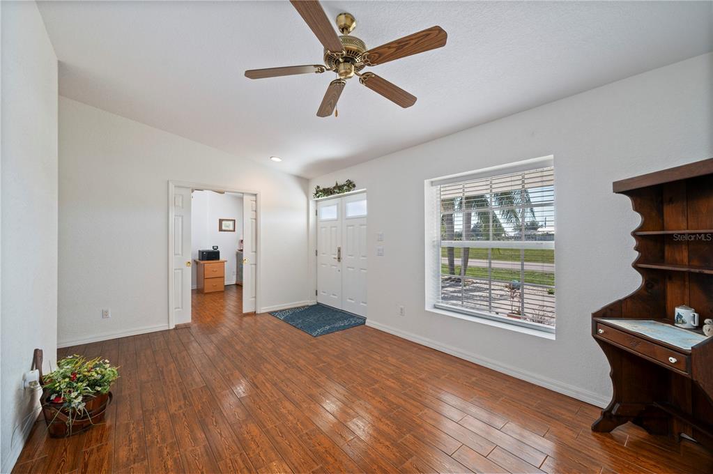 569 Rio Vista Avenue Punta Gorda, FL 33982 - Photo 12 of 100