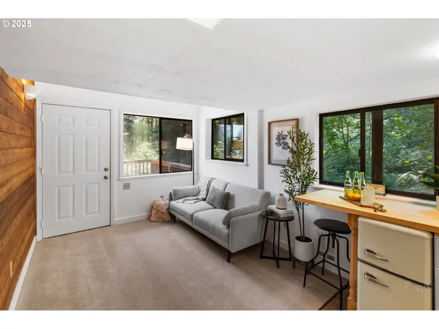 $885,000 | 80926 Turkey Run Road, Creswell, OR 97426