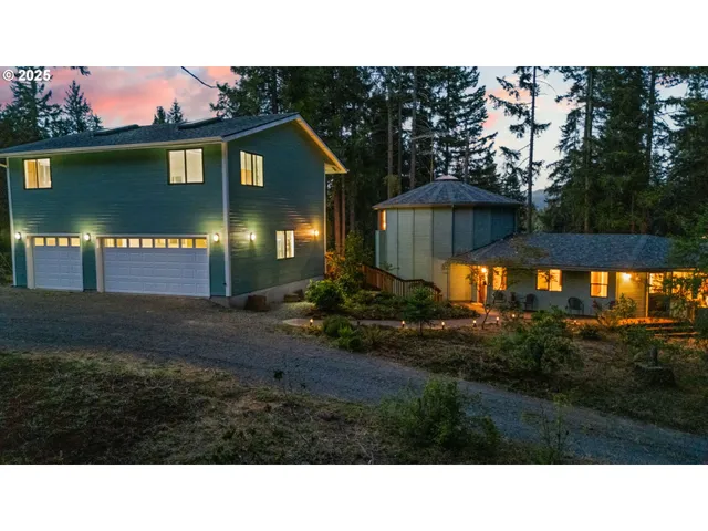 $885,000 | 80926 Turkey Run Road, Creswell, OR 97426
