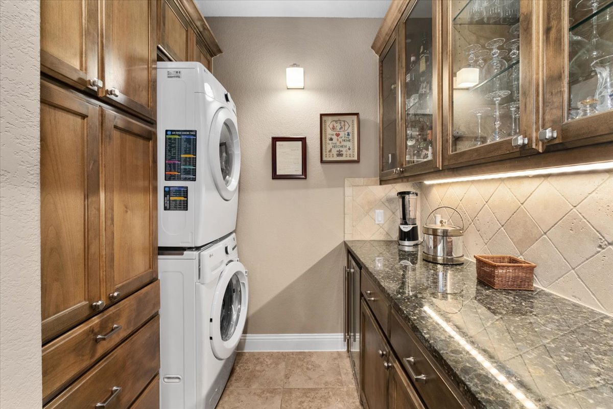 234 Via Valmonte Buda, TX 78610 - Photo 12 of 30