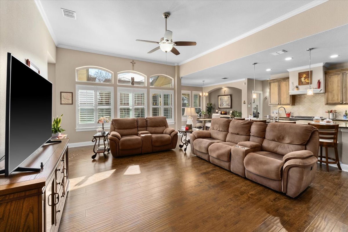 234 Via Valmonte Buda, TX 78610 - Photo 5 of 30