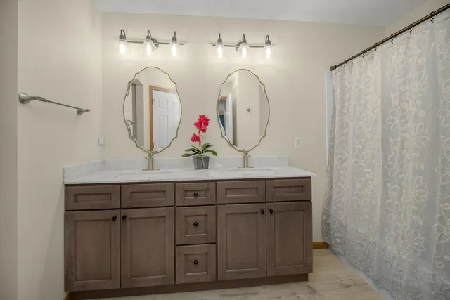 $260,000 | 1562 Liberty Circle, Shakopee, MN 55379