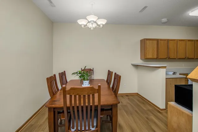 $260,000 | 1562 Liberty Circle, Shakopee, MN 55379