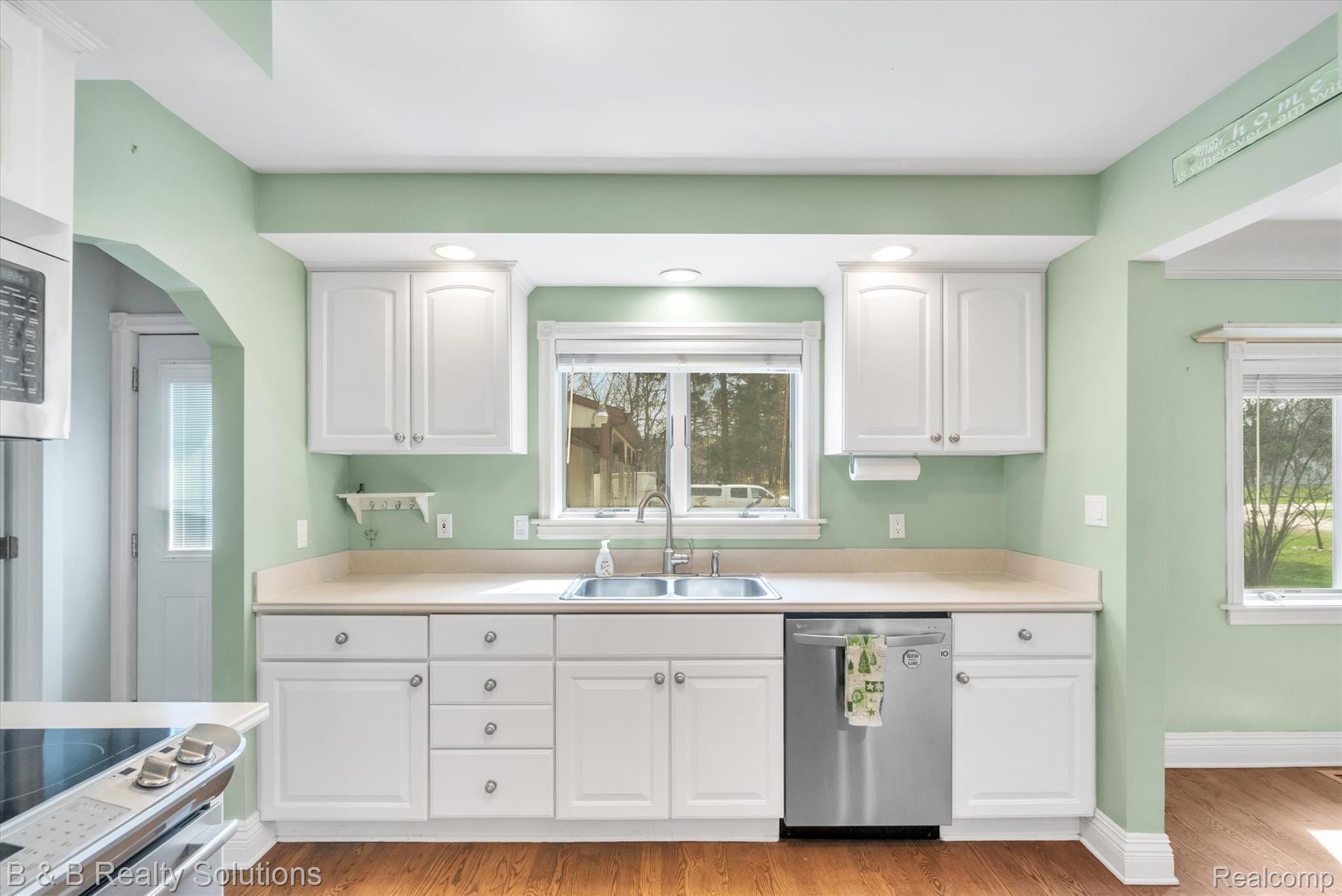 5034 North Gale Road Davison, MI 48423 - Photo 23 of 41 13-5034-N-Gale-Rd-WindowStill-Real-Estate-Photography-13.jpg