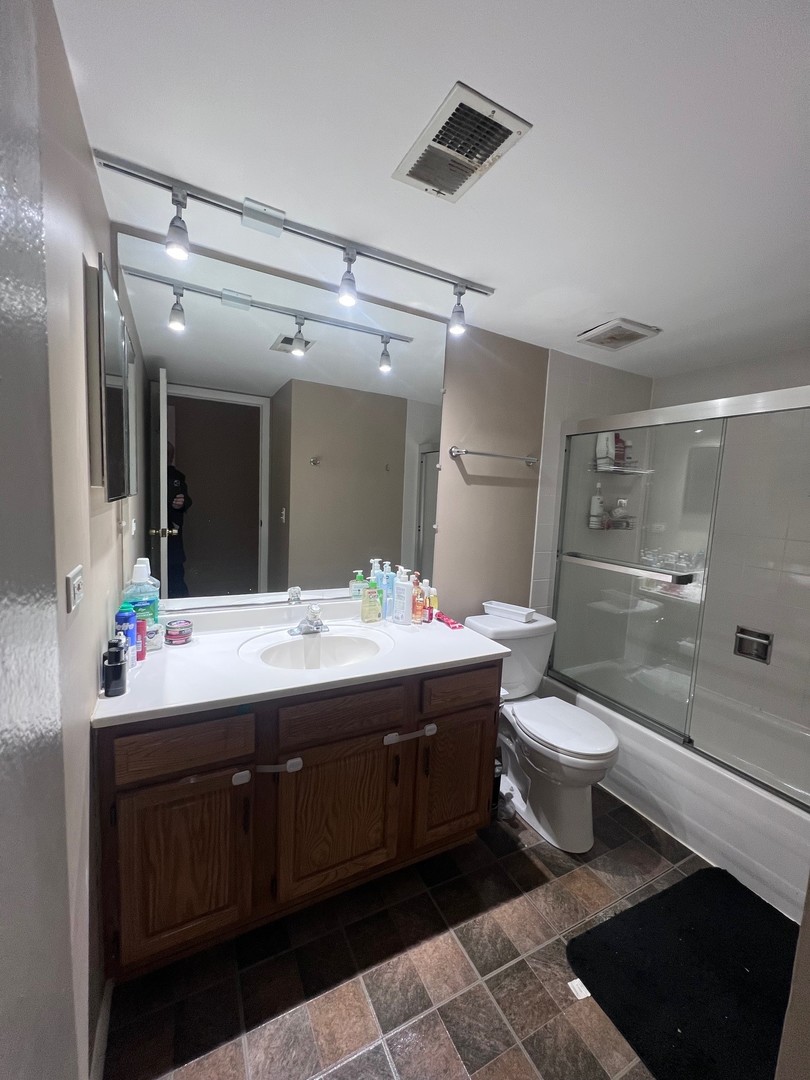 1750 Fayette Walk, Unit F Hoffman Estates, IL 60169 - Photo 16 of 21