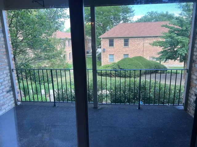 $1,550 | 1750 Fayette Walk, Unit F, Hoffman Estates, IL 60169
