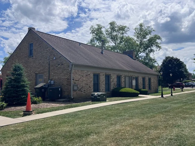 $1,550 | 1750 Fayette Walk, Unit F, Hoffman Estates, IL 60169