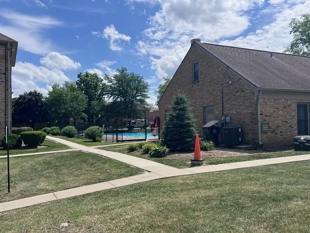 $1,550 | 1750 Fayette Walk, Unit F, Hoffman Estates, IL 60169