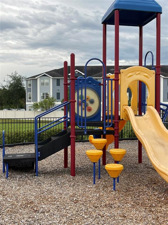 12072 White Wave Point Orlando, FL 32828 - Photo 4 of 5