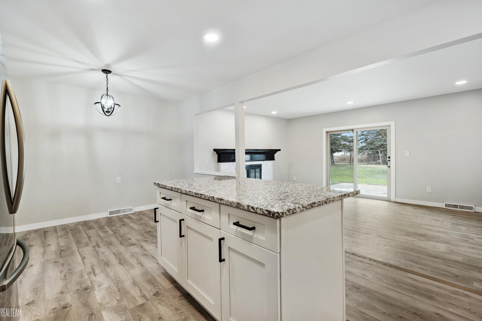 56301 Omo Road Macomb, MI 48042 - Photo 12 of 47