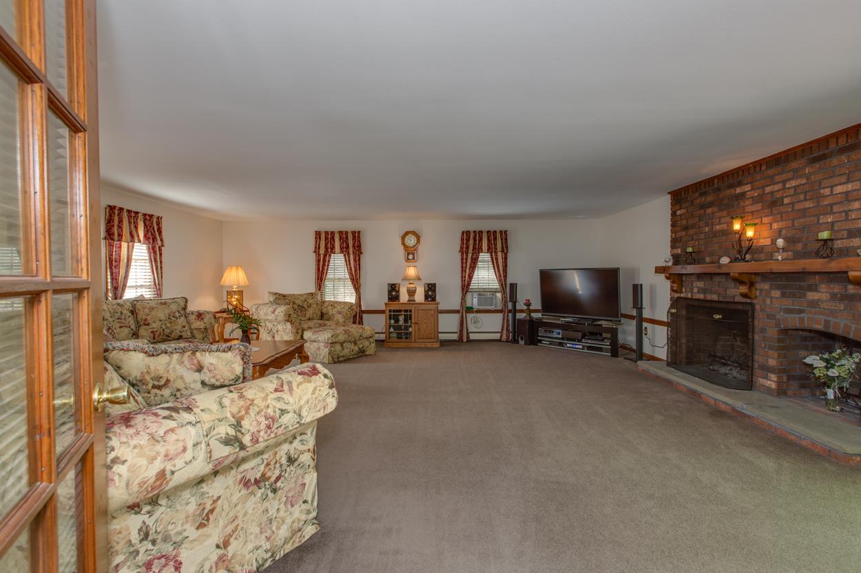 20 Freedom Hill Road Hampstead, NH 03841 - Photo 11 of 31