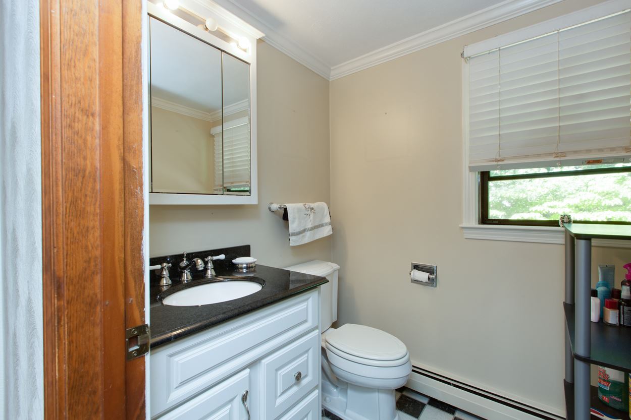 20 Freedom Hill Road Hampstead, NH 03841 - Photo 21 of 31