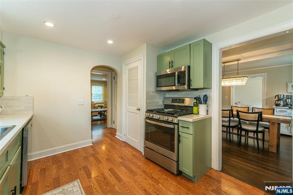 77 Forest Hill Road West Orange, NJ 07052 - Photo 11 of 45