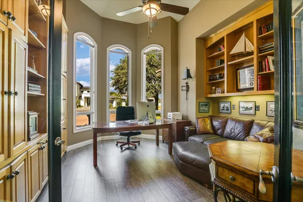 $2,995,000 | 307 Wennmohs Place, Horseshoe Bay, TX 78657