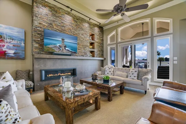 $2,995,000 | 307 Wennmohs Place, Horseshoe Bay, TX 78657