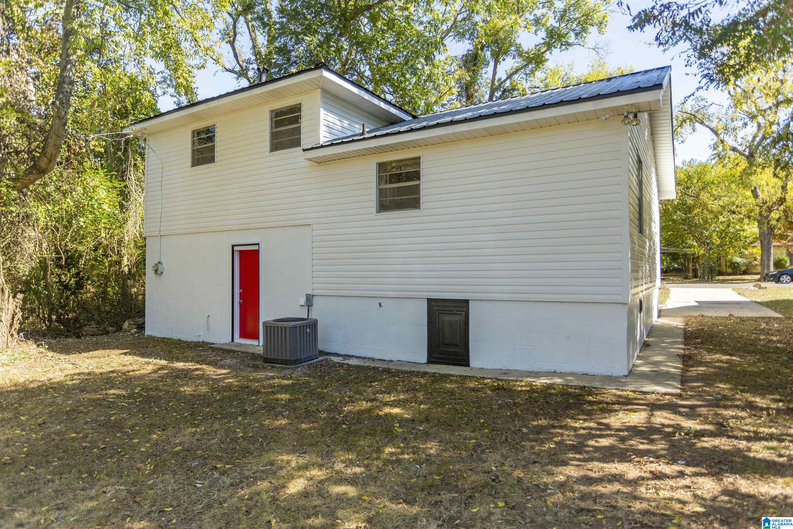 1320 Hall Street Southwest Birmingham, AL 35211 - Photo 9 of 42
