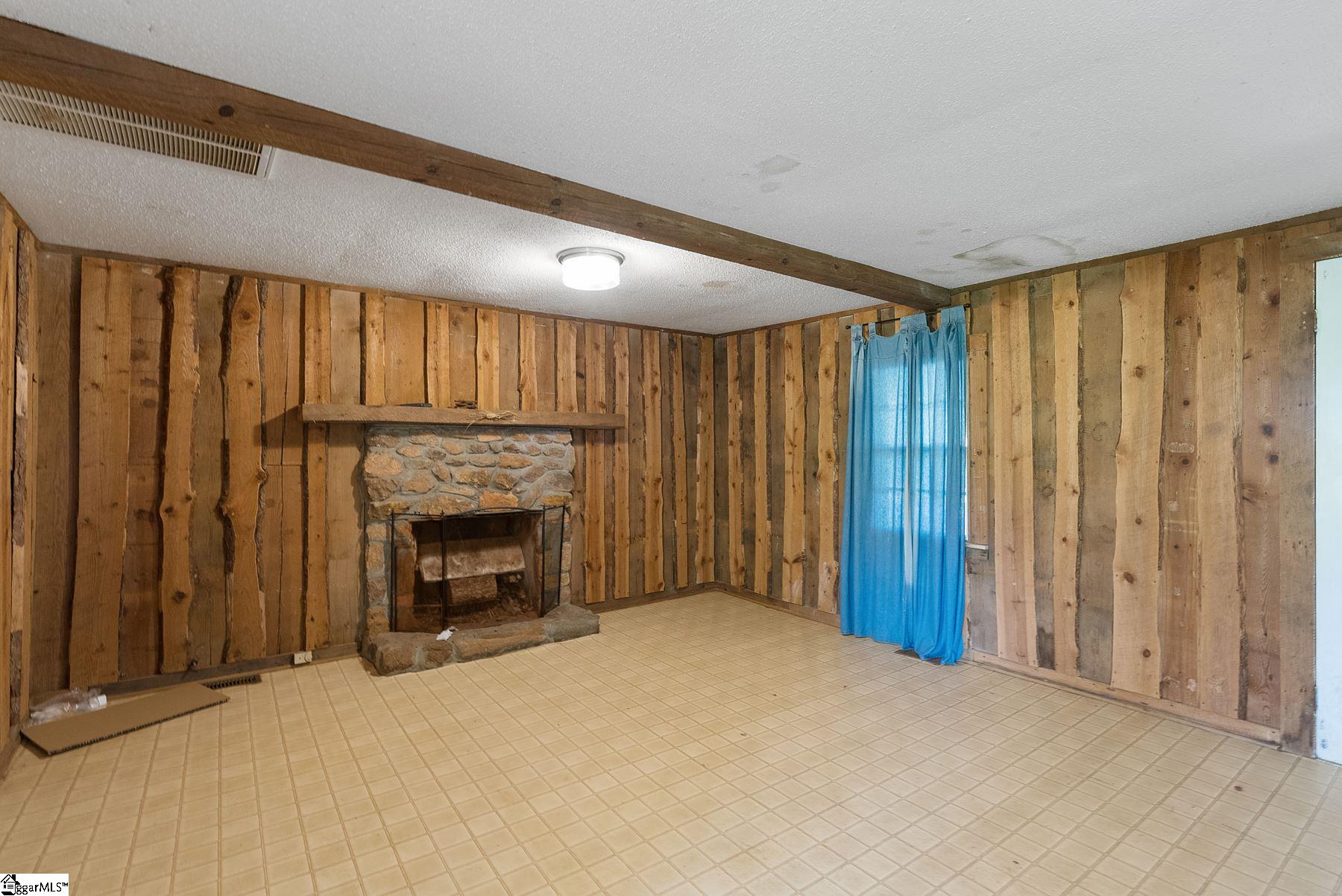 3859 Pennington Road Greer, SC 29651 - Photo 4 of 15