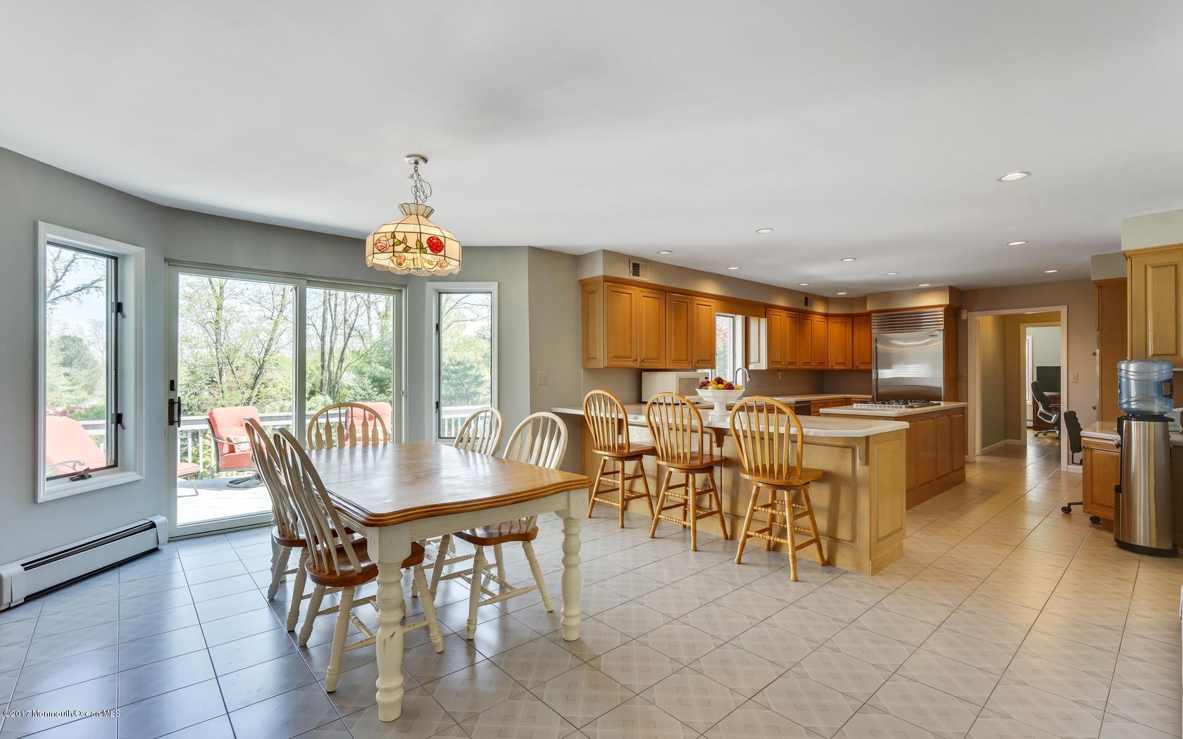 25 Muncy Drive West Long Branch, NJ 07764 - Photo 11 of 59 20