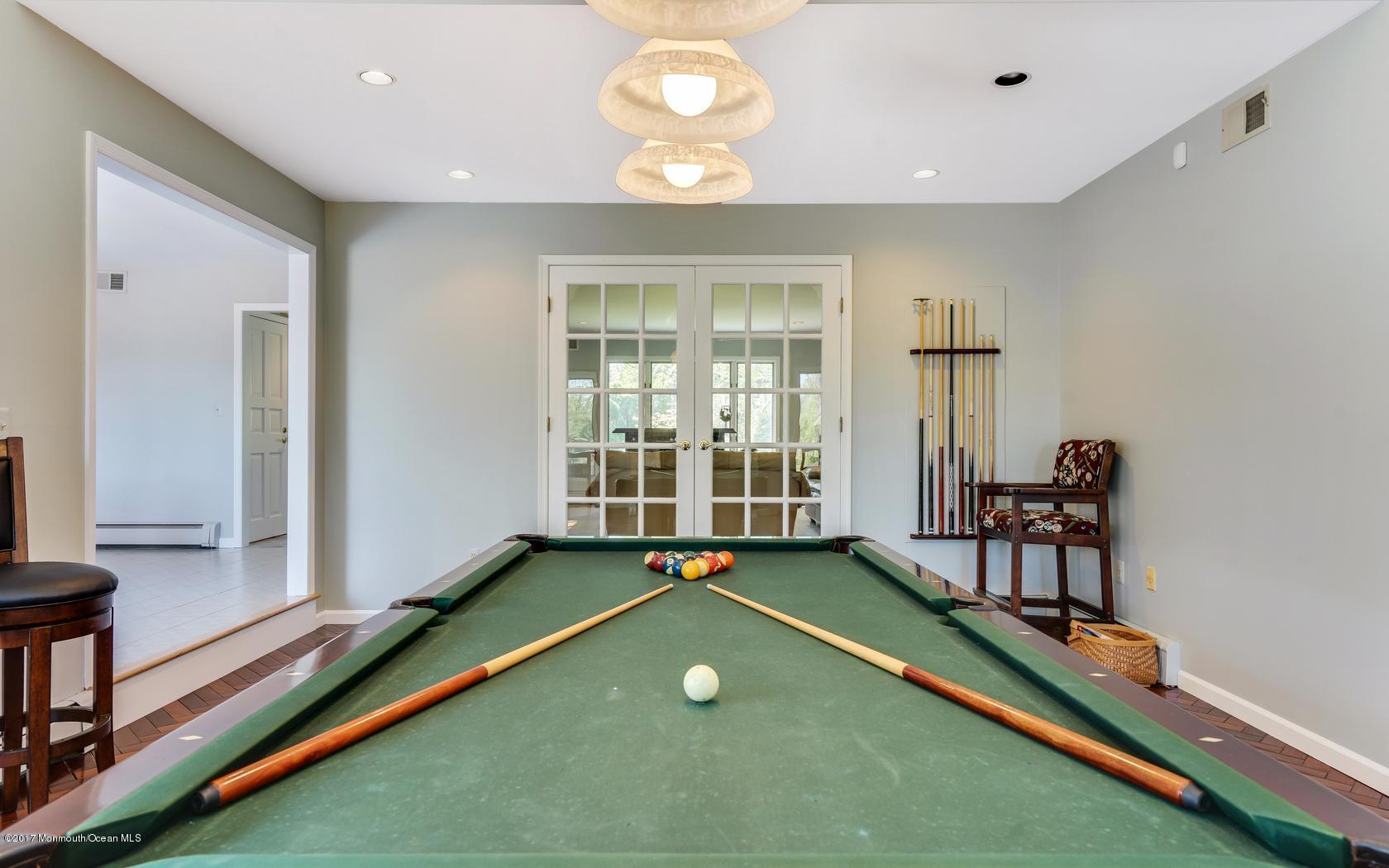 25 Muncy Drive West Long Branch, NJ 07764 - Photo 20 of 59 19