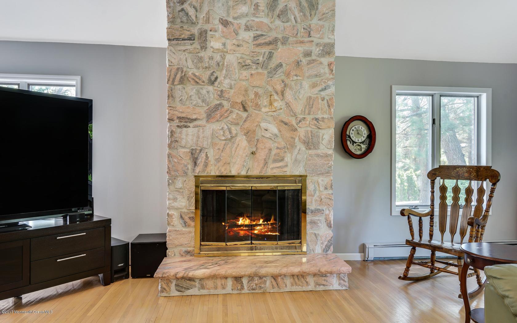 25 Muncy Drive West Long Branch, NJ 07764 - Photo 23 of 59 28