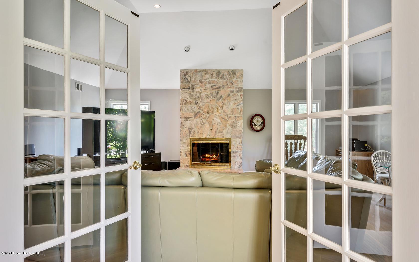 25 Muncy Drive West Long Branch, NJ 07764 - Photo 24 of 59 30