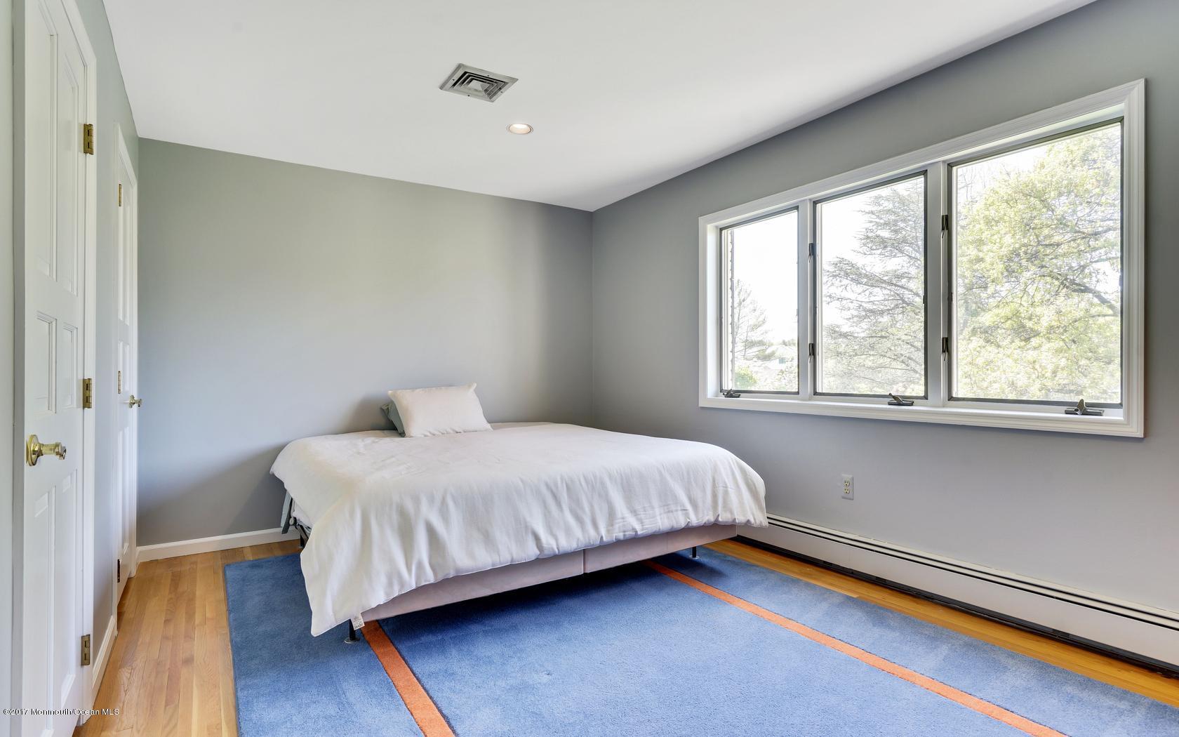 25 Muncy Drive West Long Branch, NJ 07764 - Photo 36 of 59 35