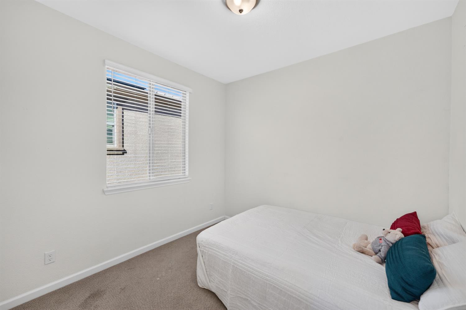 3863 Ivan Way Rancho Cordova, CA 95742 - Photo 36 of 54