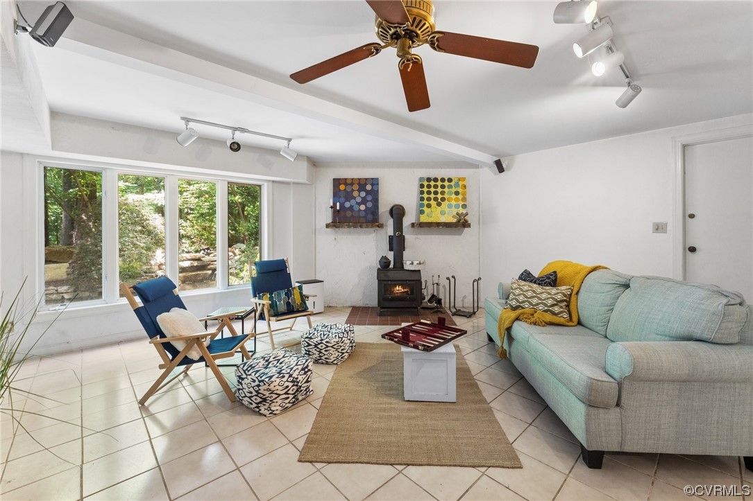 3820 Dunleith Terrace Midlothian, VA 23113 - Photo 37 of 48 a living room with furniture and a large window