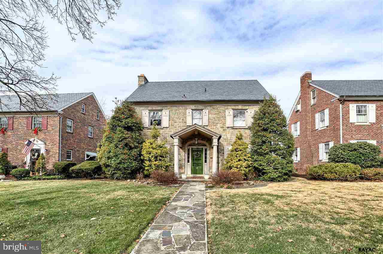 181 Irving Road York, PA 17403 - Photo 2 of 36 Gallery Image 2