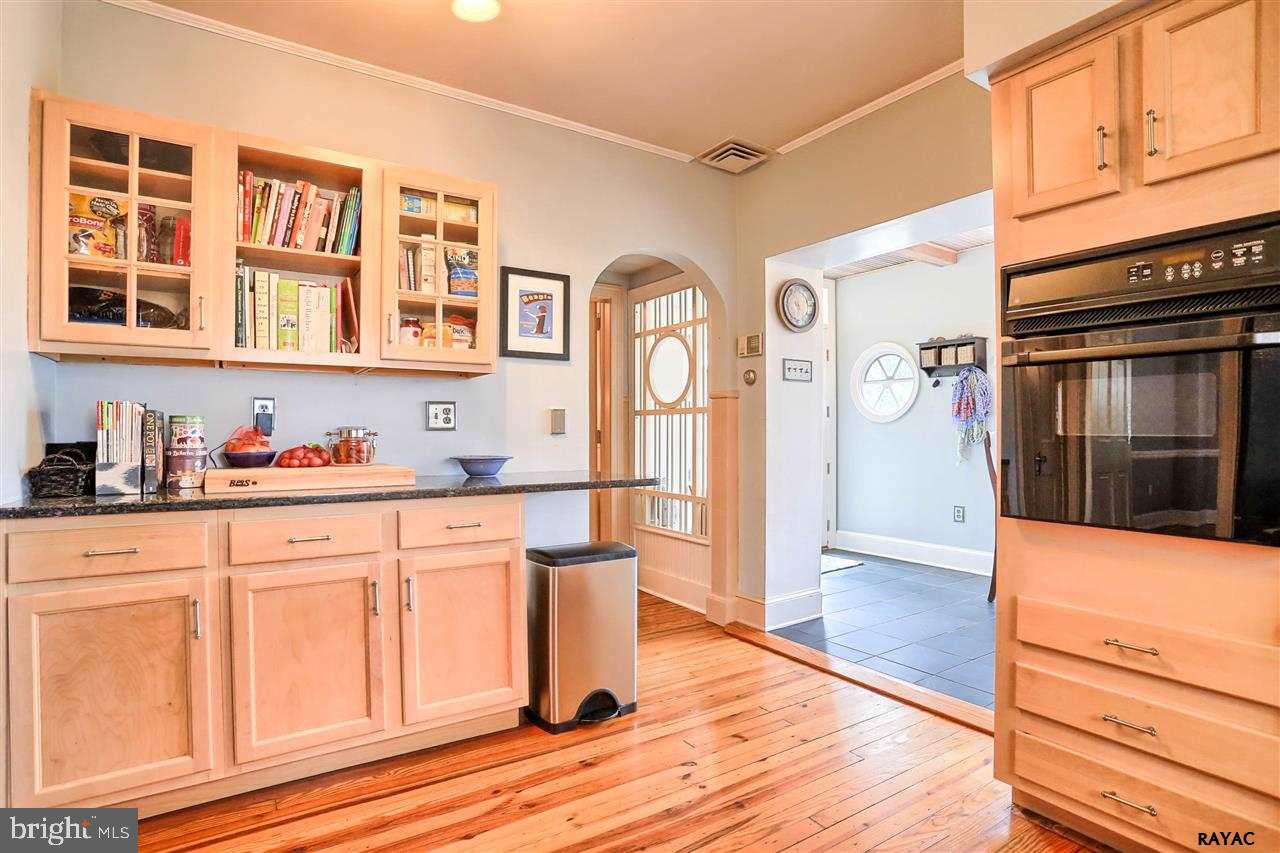 181 Irving Road York, PA 17403 - Photo 16 of 36 Gallery Image 16