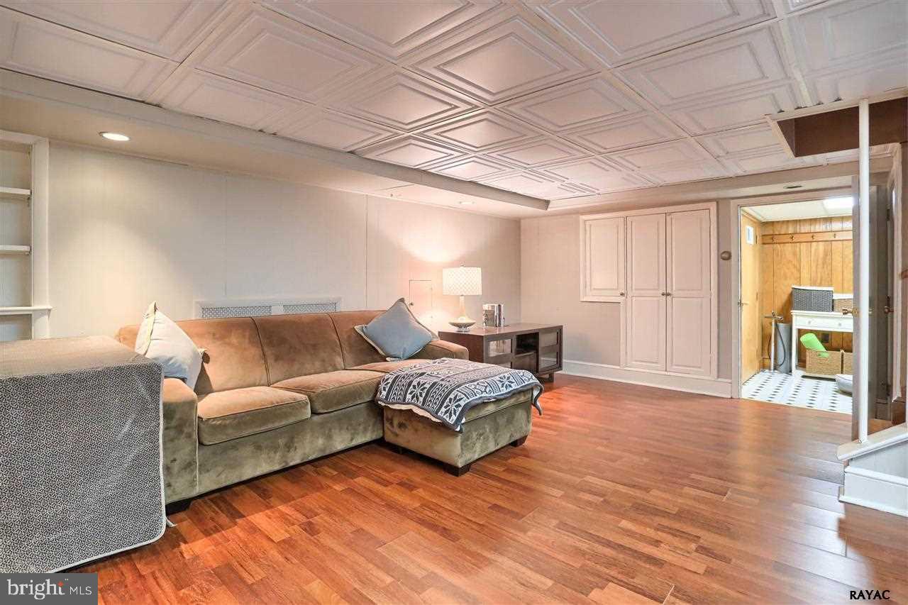 181 Irving Road York, PA 17403 - Photo 24 of 36 Gallery Image 24